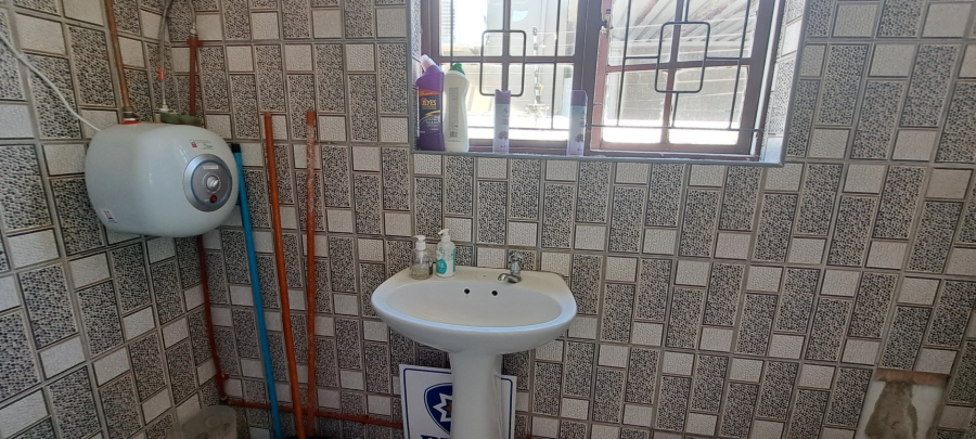 Commercial Property for Sale in Windermere KwaZulu-Natal