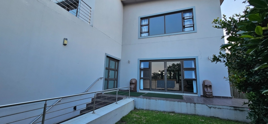 5 Bedroom Property for Sale in Palm Lakes Estate KwaZulu-Natal