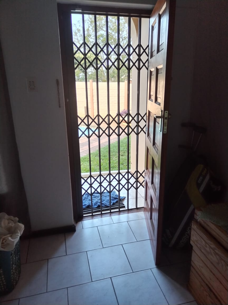 To Let 3 Bedroom Property for Rent in Camperdown KwaZulu-Natal