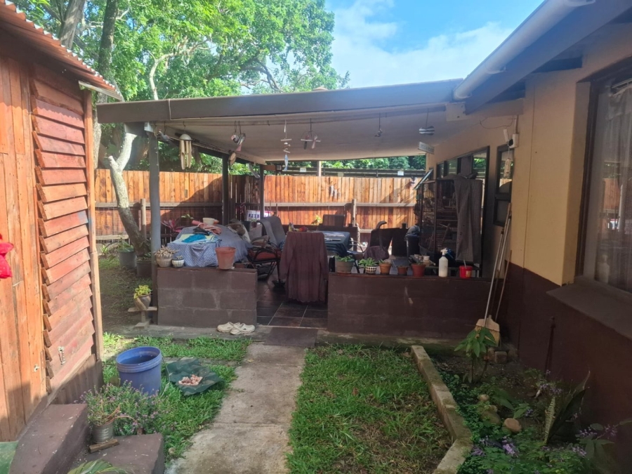 2 Bedroom Property for Sale in Hibberdene KwaZulu-Natal