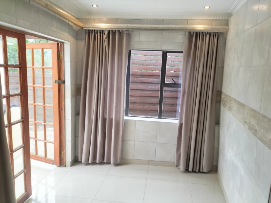 1 Bedroom Property for Sale in Brighton Beach KwaZulu-Natal