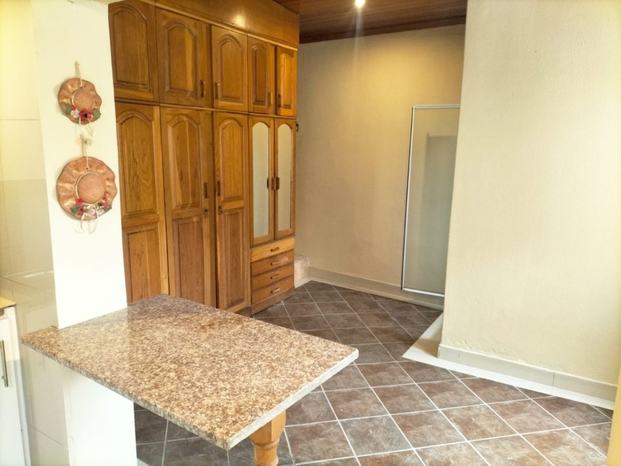 1 Bedroom Property for Sale in Brighton Beach KwaZulu-Natal