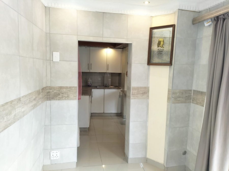 1 Bedroom Property for Sale in Brighton Beach KwaZulu-Natal