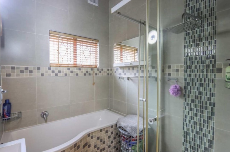 3 Bedroom Property for Sale in Sea View KwaZulu-Natal