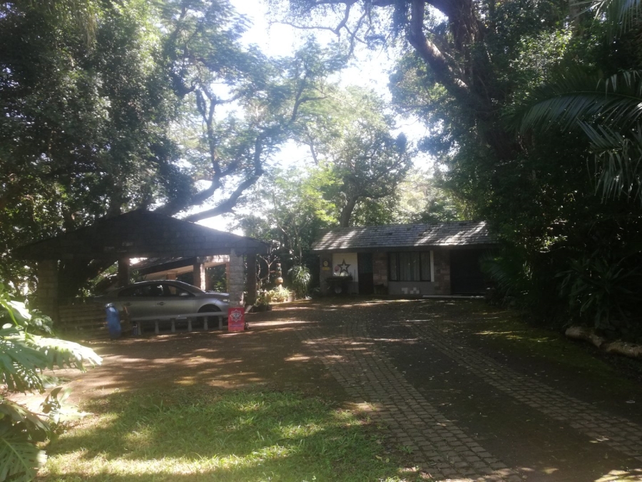 7 Bedroom Property for Sale in Umtentweni KwaZulu-Natal