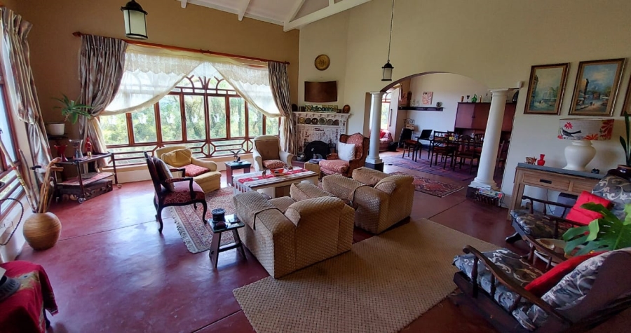 7 Bedroom Property for Sale in Umtentweni KwaZulu-Natal