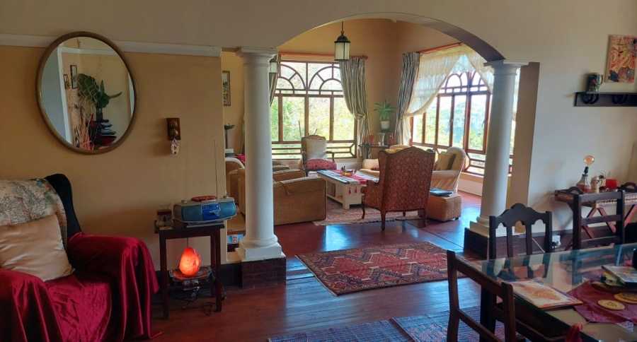 7 Bedroom Property for Sale in Umtentweni KwaZulu-Natal