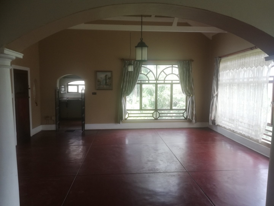 7 Bedroom Property for Sale in Umtentweni KwaZulu-Natal