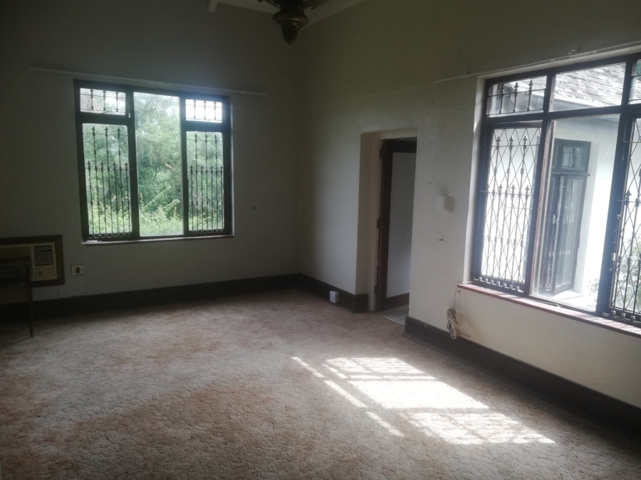7 Bedroom Property for Sale in Umtentweni KwaZulu-Natal