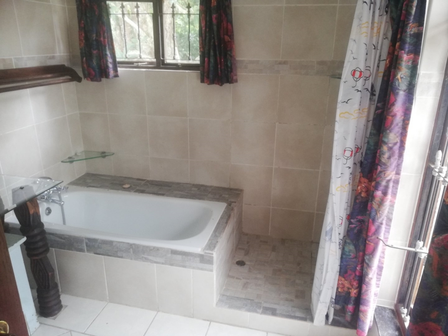 7 Bedroom Property for Sale in Umtentweni KwaZulu-Natal