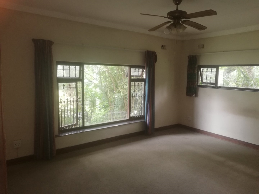 7 Bedroom Property for Sale in Umtentweni KwaZulu-Natal