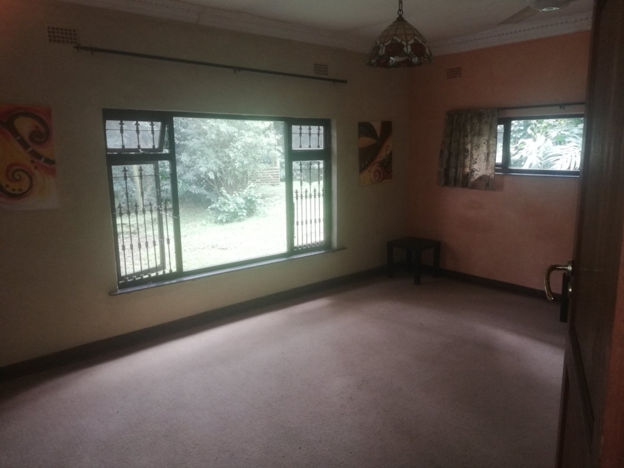 7 Bedroom Property for Sale in Umtentweni KwaZulu-Natal