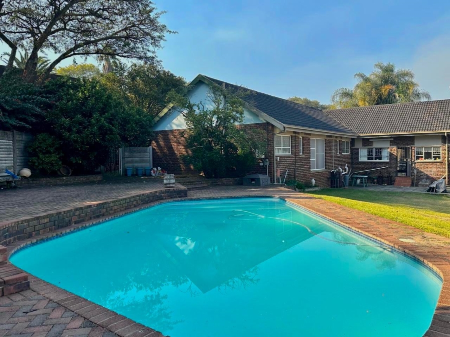 4 Bedroom Property for Sale in Signal Hill KwaZulu-Natal