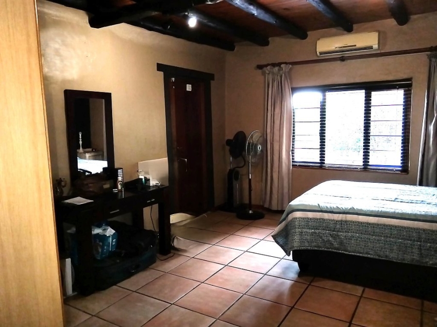 4 Bedroom Property for Sale in Amanzimtoti KwaZulu-Natal