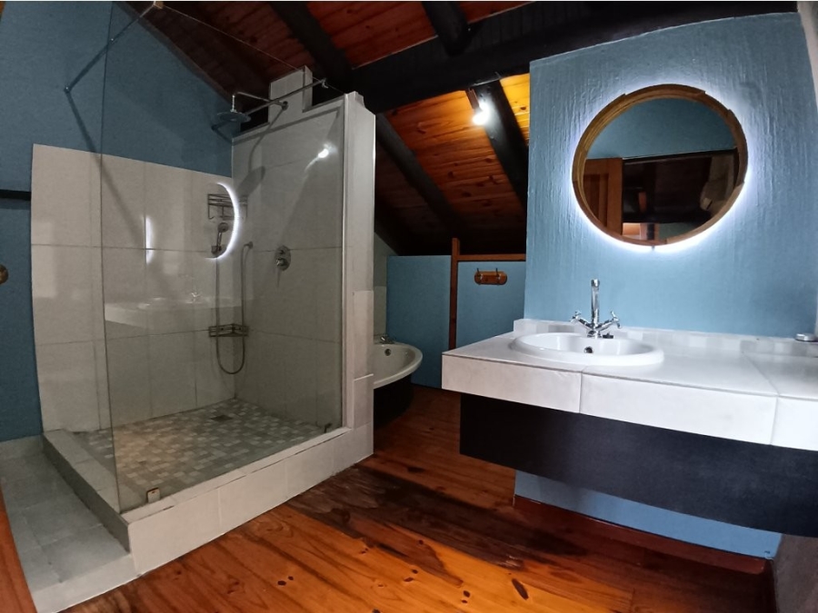 4 Bedroom Property for Sale in Amanzimtoti KwaZulu-Natal