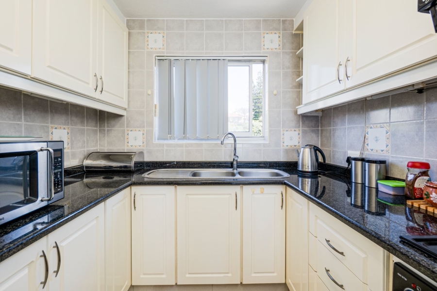 3 Bedroom Property for Sale in Amanzimtoti KwaZulu-Natal