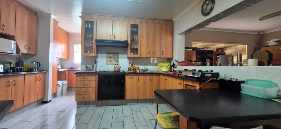 4 Bedroom Property for Sale in Huttenheights KwaZulu-Natal