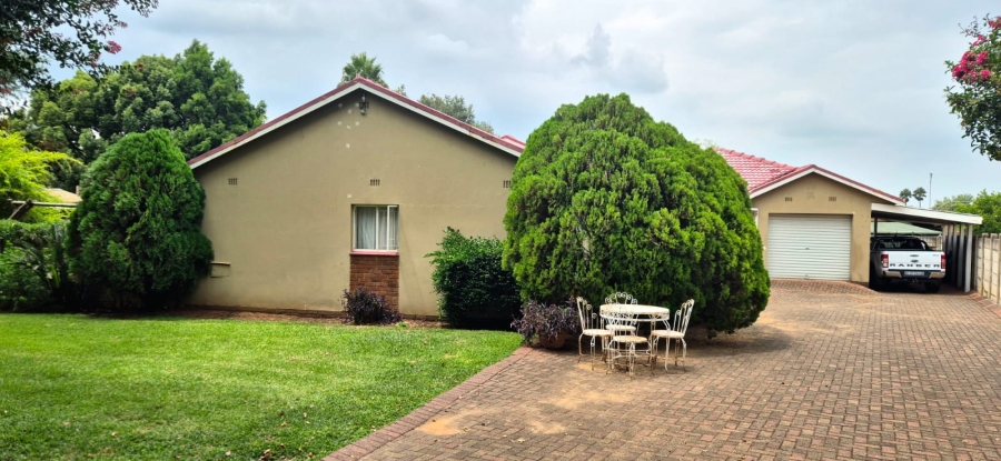 4 Bedroom Property for Sale in Huttenheights KwaZulu-Natal