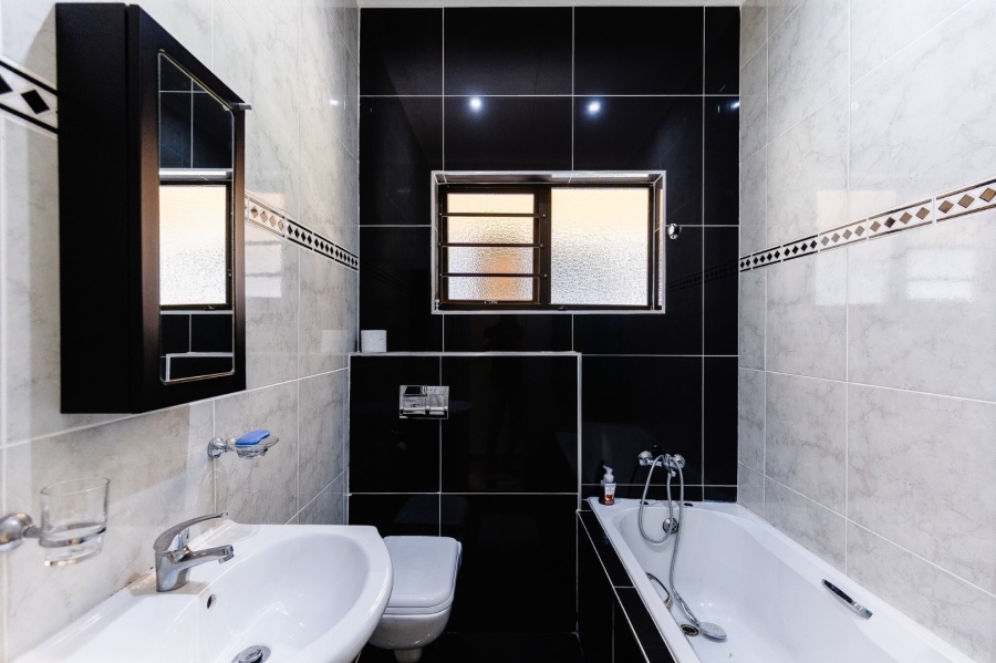 4 Bedroom Property for Sale in Shelly Beach KwaZulu-Natal