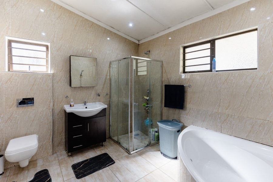 4 Bedroom Property for Sale in Shelly Beach KwaZulu-Natal