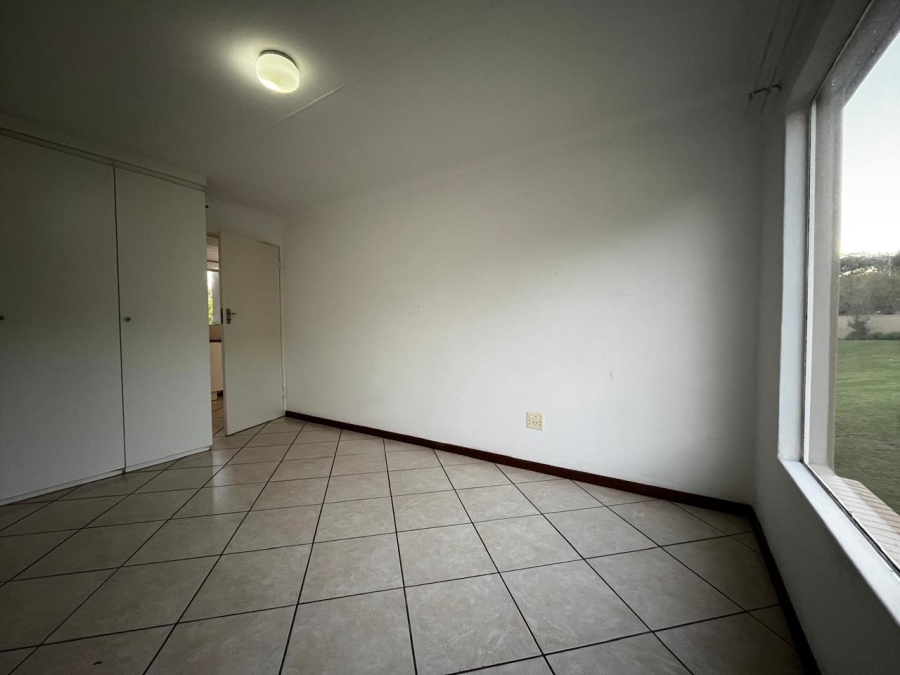 1 Bedroom Property for Sale in Sunnyridge KwaZulu-Natal