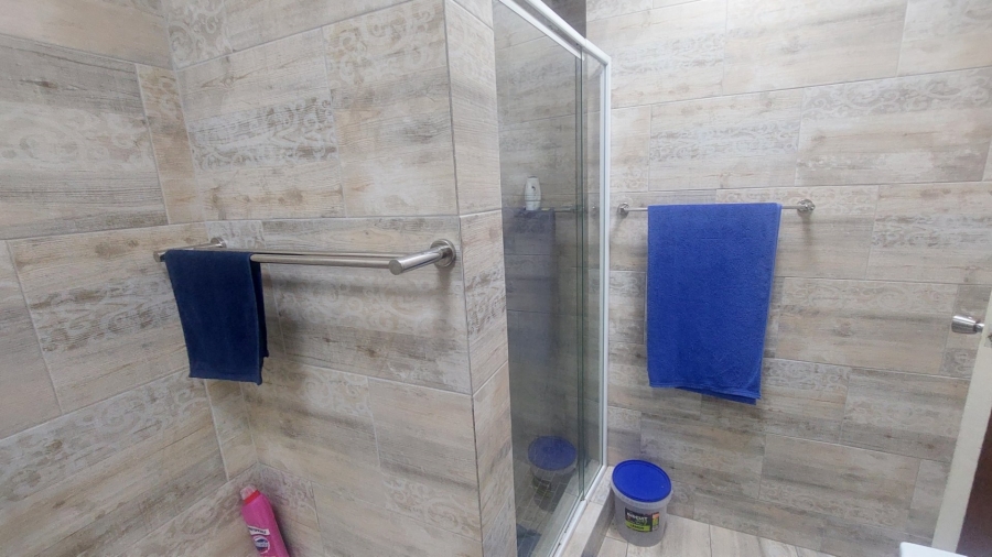 To Let 1 Bedroom Property for Rent in Glenwood KwaZulu-Natal