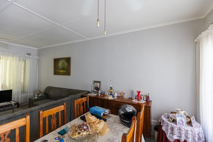 2 Bedroom Property for Sale in Umtentweni KwaZulu-Natal