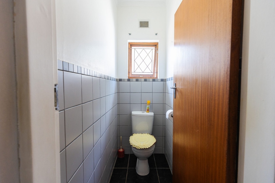 2 Bedroom Property for Sale in Umtentweni KwaZulu-Natal