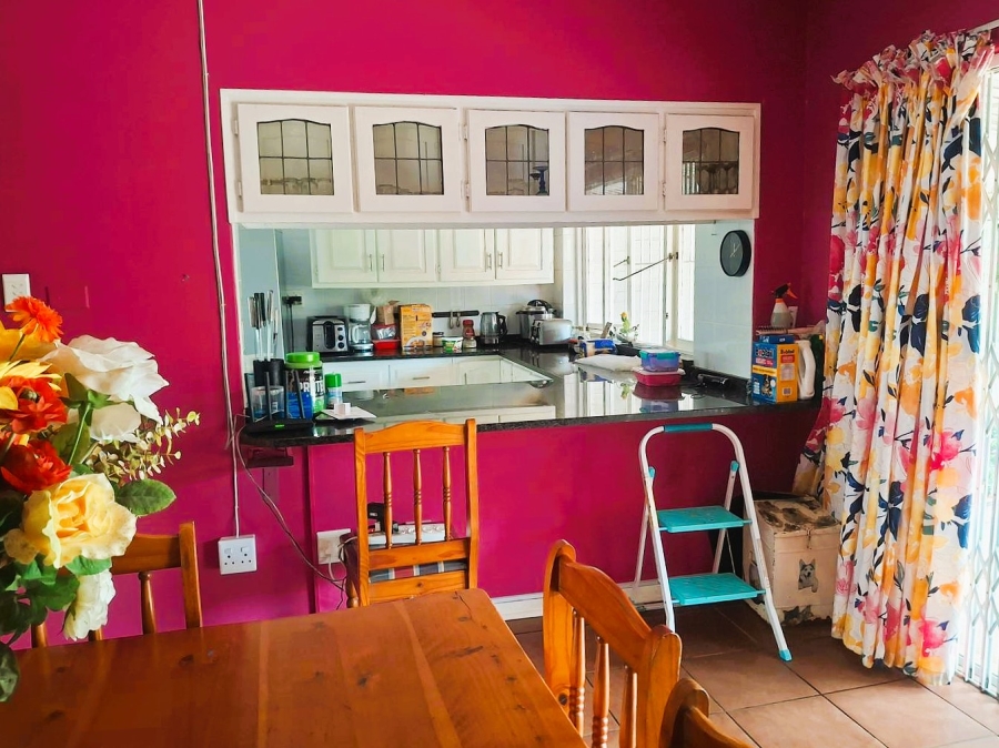 3 Bedroom Property for Sale in Uvongo KwaZulu-Natal