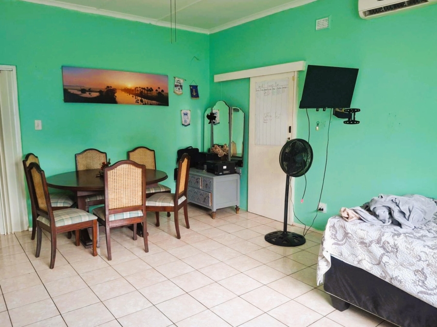 3 Bedroom Property for Sale in Uvongo KwaZulu-Natal