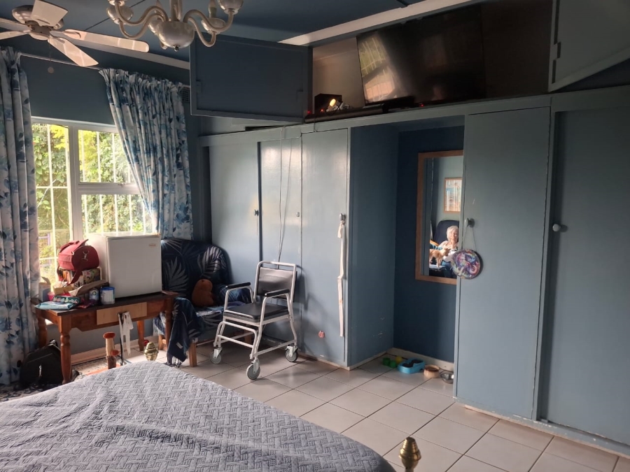 3 Bedroom Property for Sale in Uvongo KwaZulu-Natal