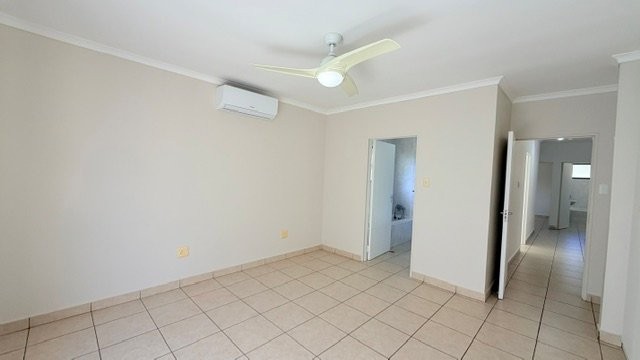 4 Bedroom Property for Sale in St Michaels On Sea KwaZulu-Natal