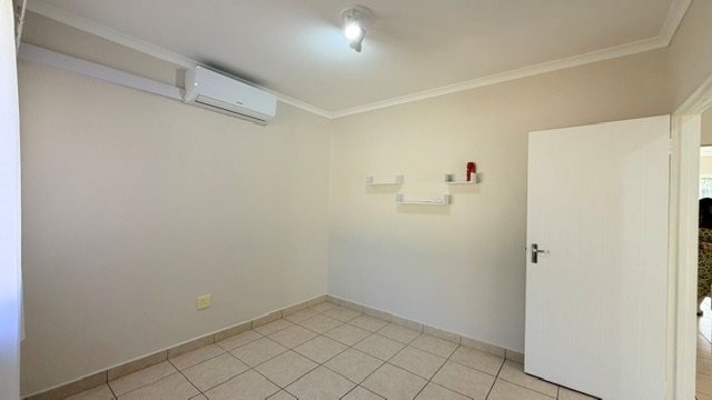 4 Bedroom Property for Sale in St Michaels On Sea KwaZulu-Natal