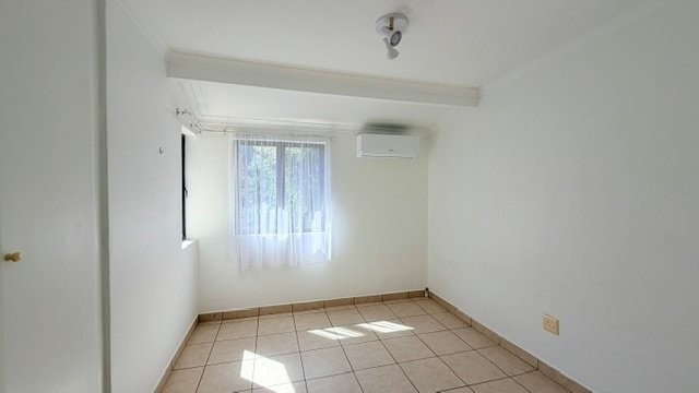 4 Bedroom Property for Sale in St Michaels On Sea KwaZulu-Natal