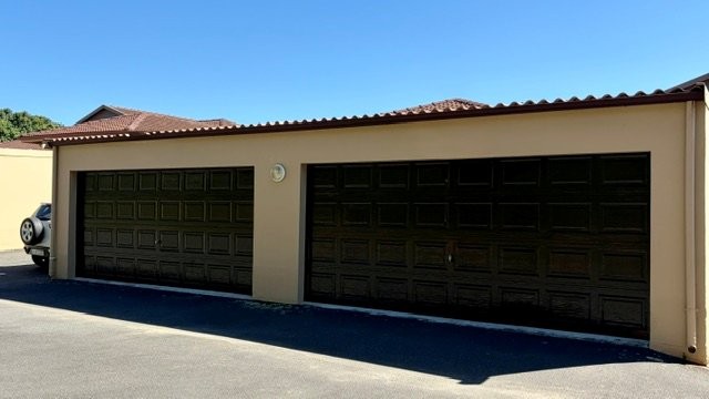 4 Bedroom Property for Sale in St Michaels On Sea KwaZulu-Natal