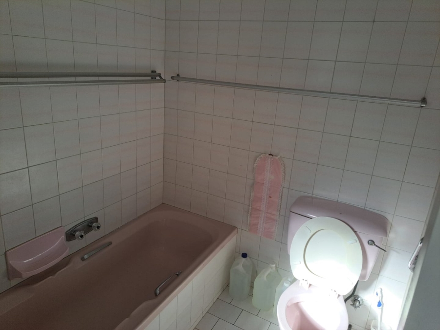 To Let 3 Bedroom Property for Rent in Margate KwaZulu-Natal