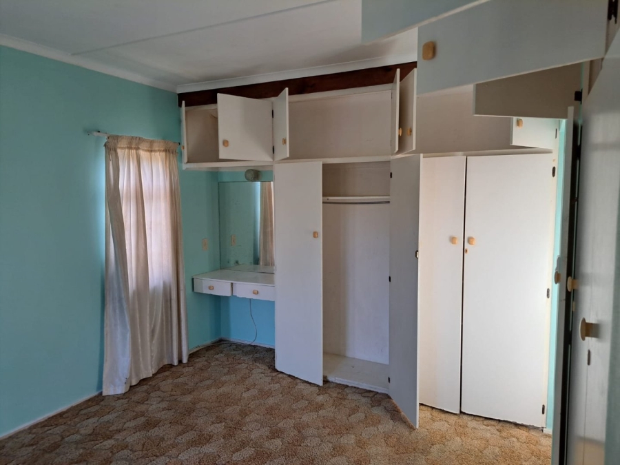 To Let 3 Bedroom Property for Rent in Margate KwaZulu-Natal