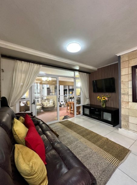 To Let 2 Bedroom Property for Rent in Umhlanga KwaZulu-Natal