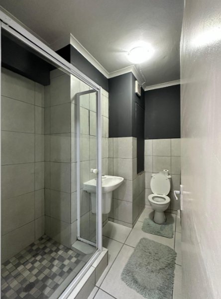 To Let 2 Bedroom Property for Rent in Umhlanga KwaZulu-Natal