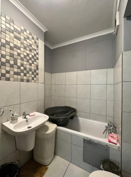 To Let 2 Bedroom Property for Rent in Umhlanga KwaZulu-Natal