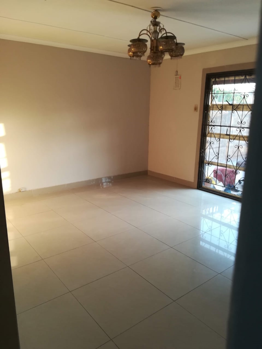 To Let 2 Bedroom Property for Rent in Lenham KwaZulu-Natal