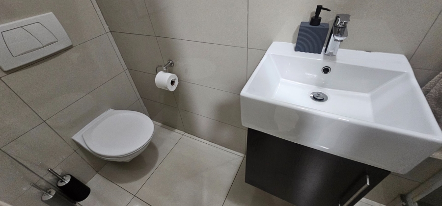 To Let 2 Bedroom Property for Rent in Umhlanga KwaZulu-Natal