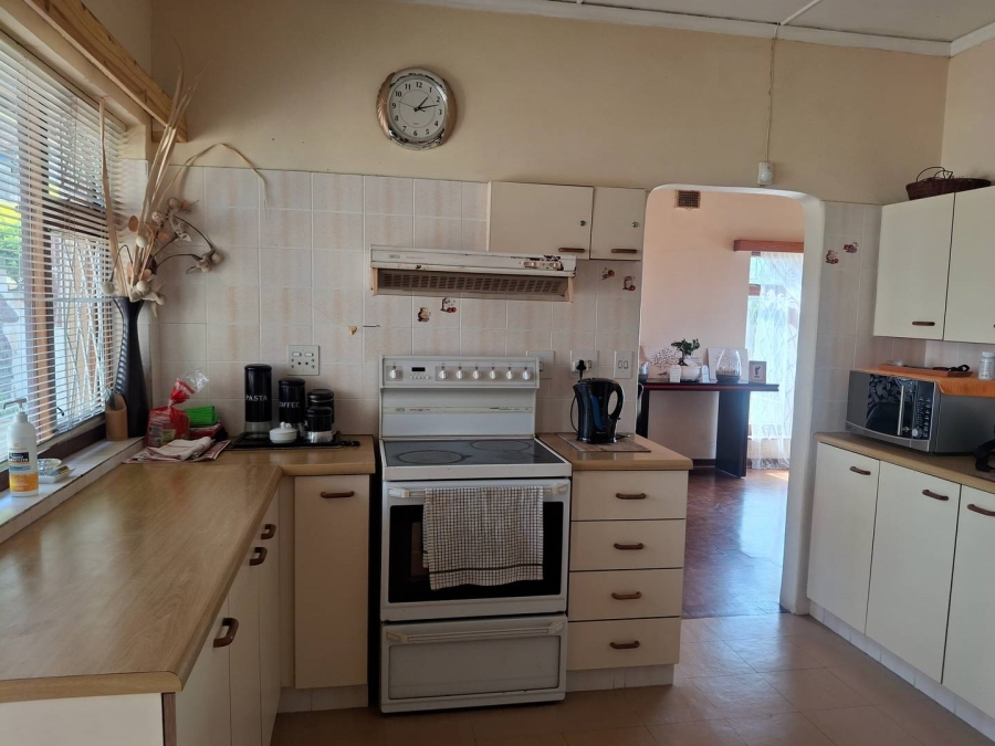 3 Bedroom Property for Sale in Uvongo KwaZulu-Natal