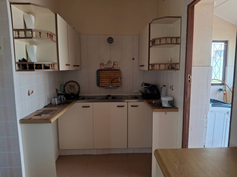 3 Bedroom Property for Sale in Uvongo KwaZulu-Natal