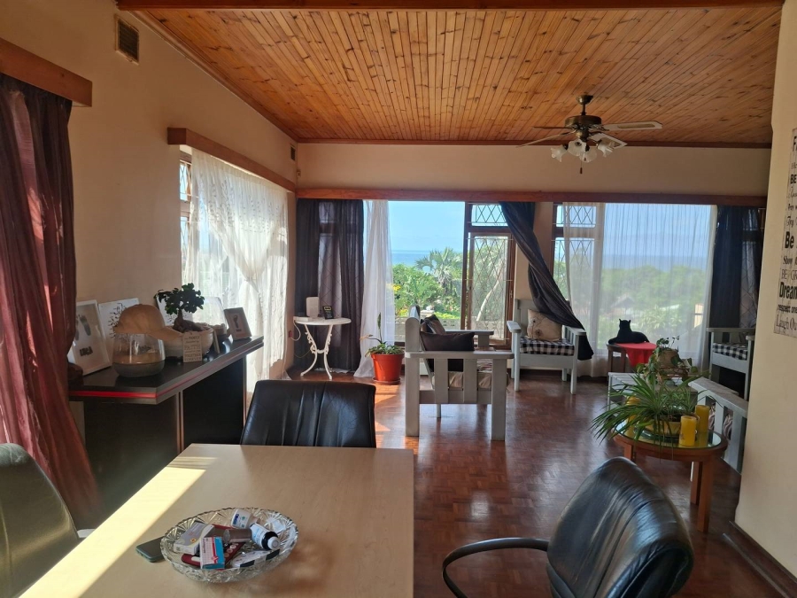 3 Bedroom Property for Sale in Uvongo KwaZulu-Natal