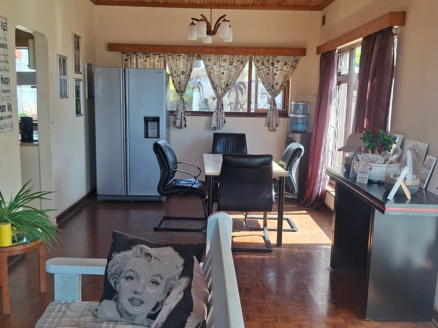 3 Bedroom Property for Sale in Uvongo KwaZulu-Natal