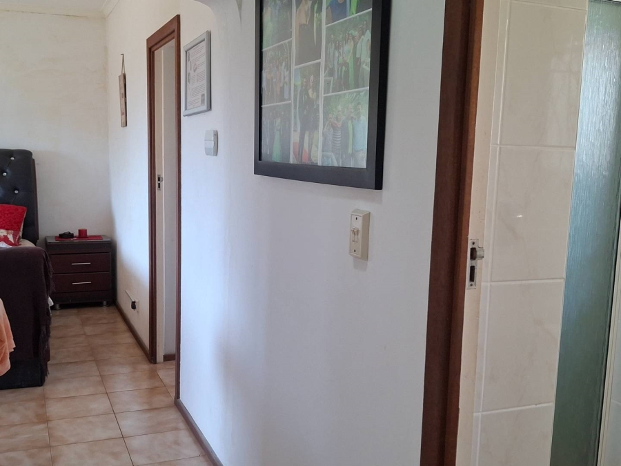 3 Bedroom Property for Sale in Uvongo KwaZulu-Natal