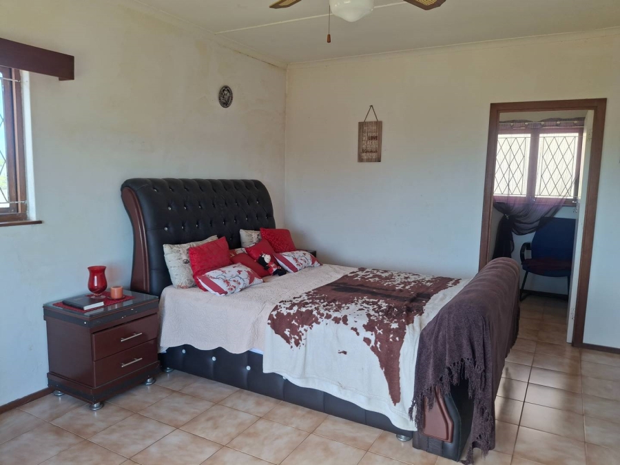 3 Bedroom Property for Sale in Uvongo KwaZulu-Natal