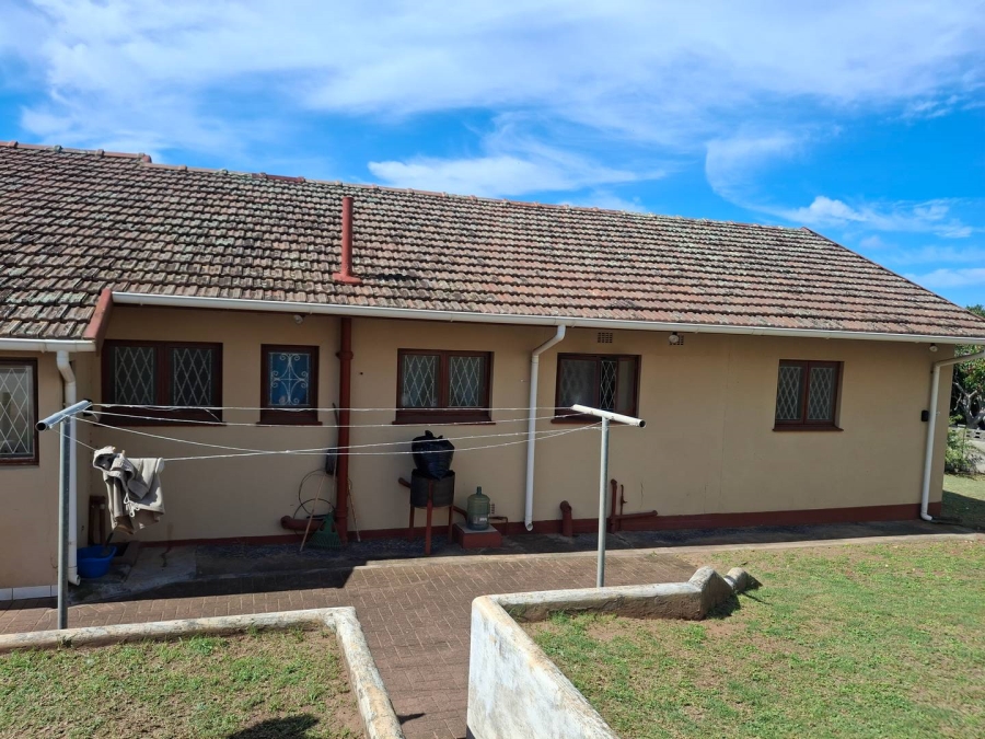 3 Bedroom Property for Sale in Uvongo KwaZulu-Natal