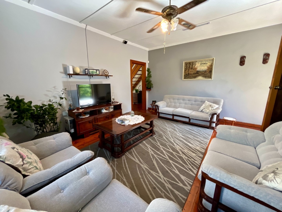 3 Bedroom Property for Sale in Mount Vernon KwaZulu-Natal